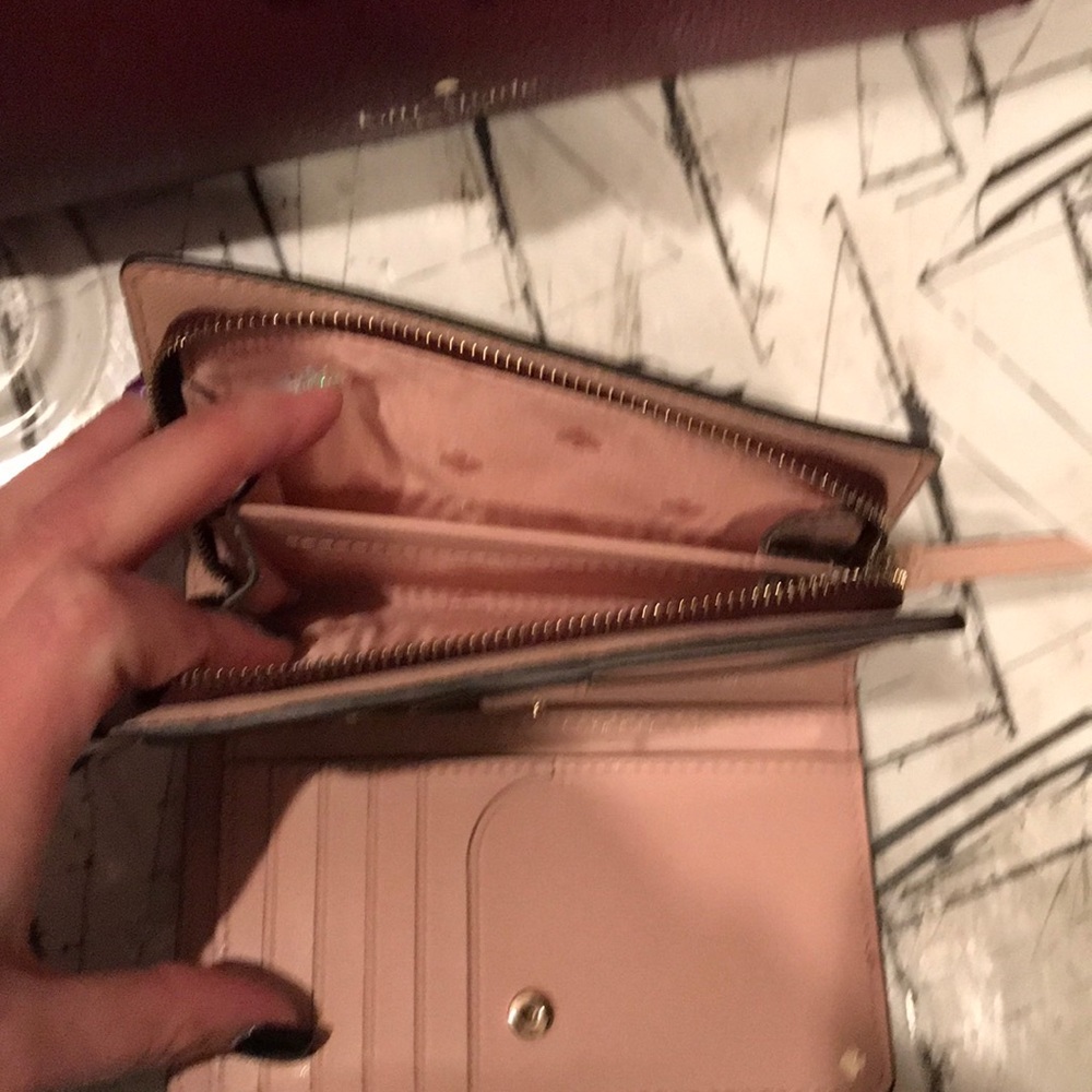 Kate Spade purse with wallet - Picture 2 of 7